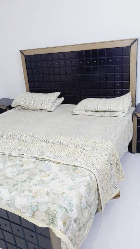 Bed set with good condition 0