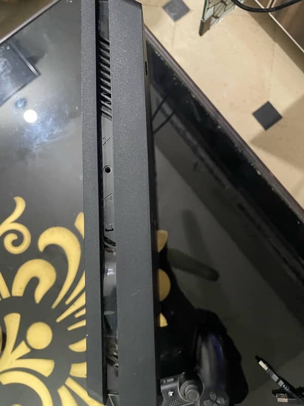 PS4 Slim 500gb with 3 controllers and gta 5 disc 1