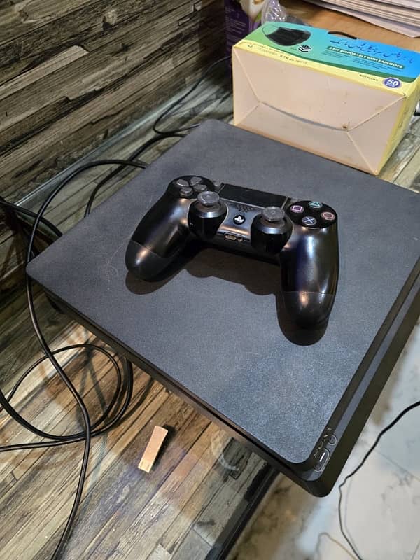 PS4 Slim 500gb with 3 controllers and gta 5 disc 3