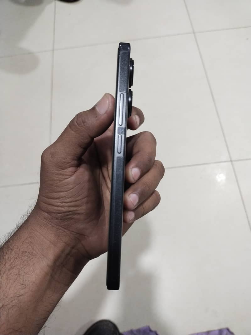 Redmi note 13  6. month warranty 3