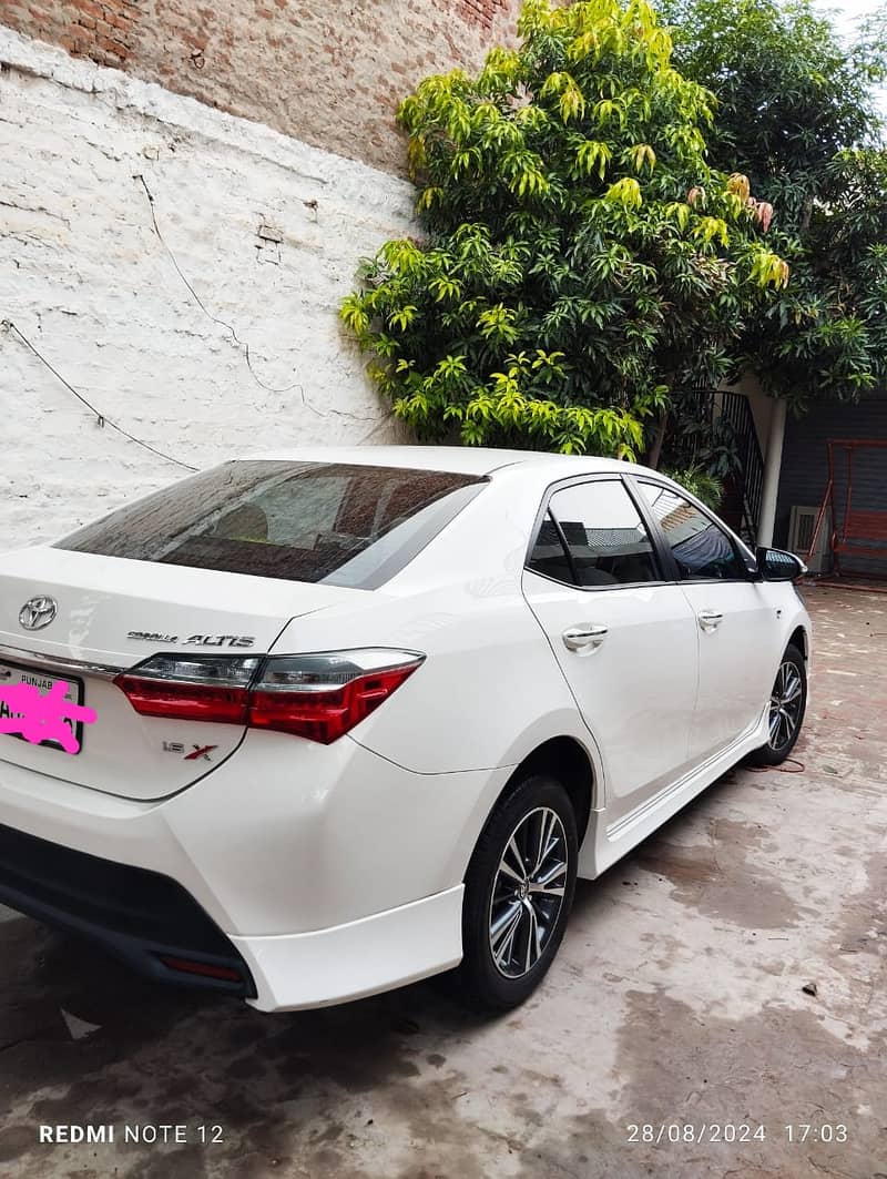 Toyota Corolla Altis 1.6 X special edition 2022 9