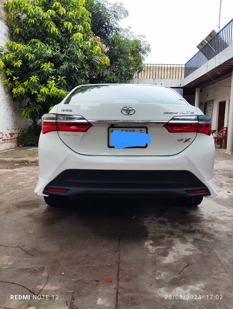 Toyota Corolla Altis 1.6 X special edition 2022 14