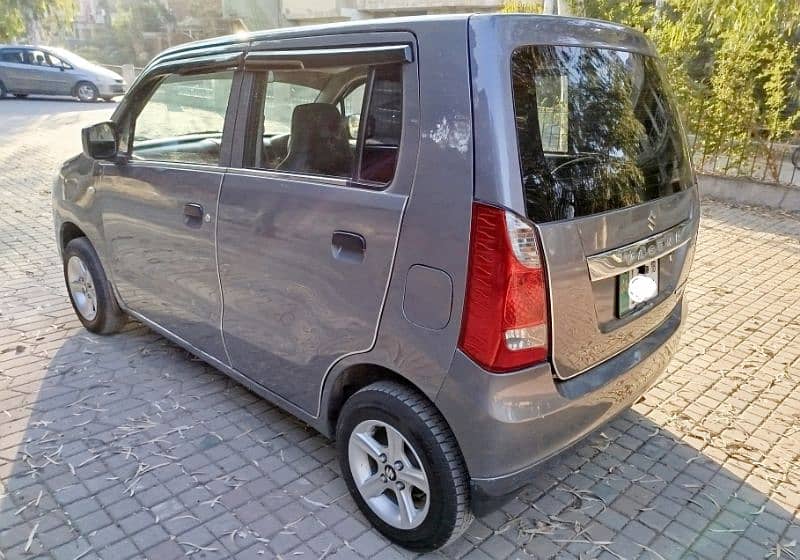 Suzuki Wagon R 4