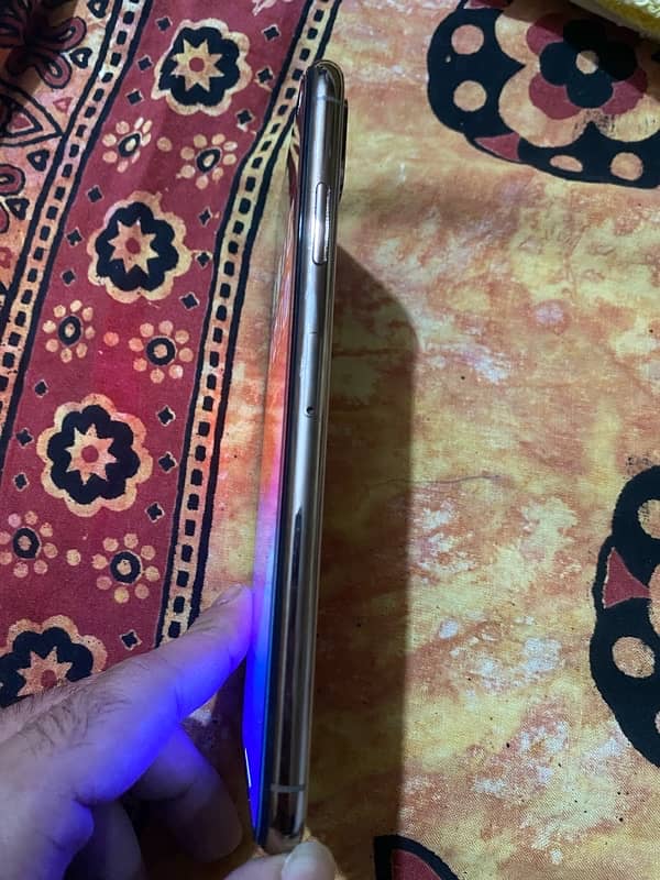 iphone XS Max 1