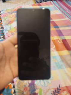 vivo s1 in good condition 4 128 with only box