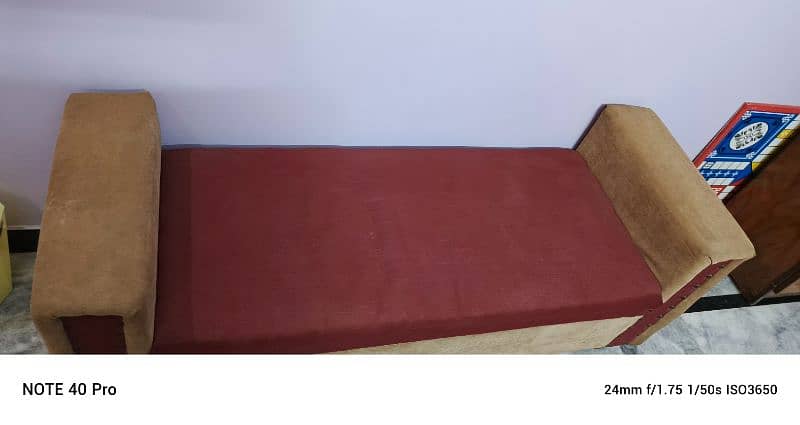 Stylish and Comfortable 2-Seater Sofa for Sale - Excellent Condition 1