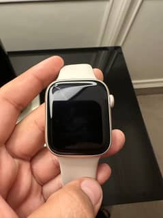 Apple watch series 8