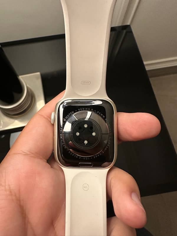 Apple watch series 8 2