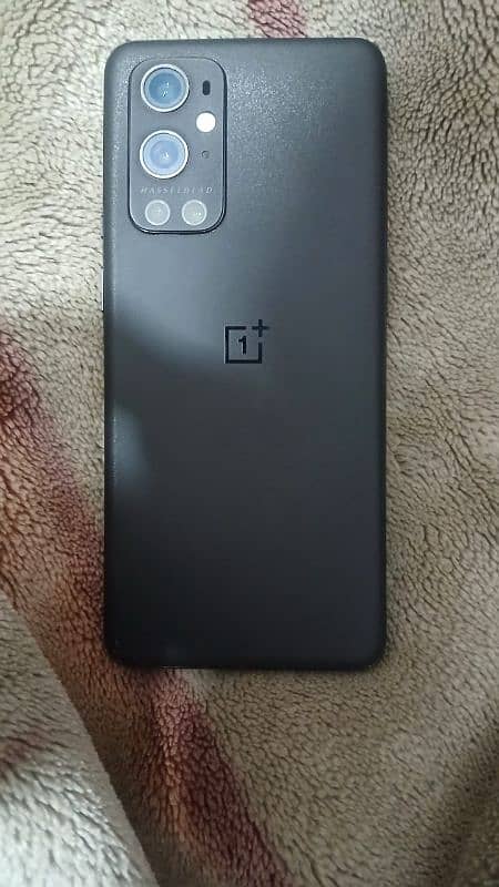 OnePlus 9 pro 8gb 256gb dual sim ok 5