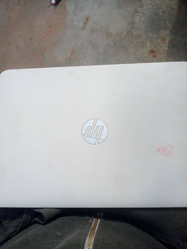 Laptop 0