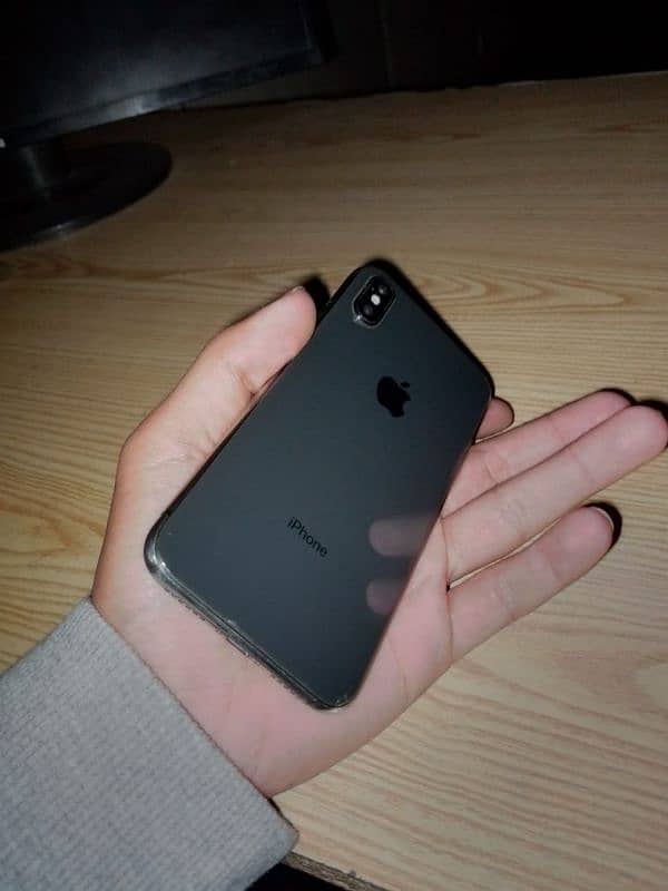 I phone x non pta black colour urgent sale 0