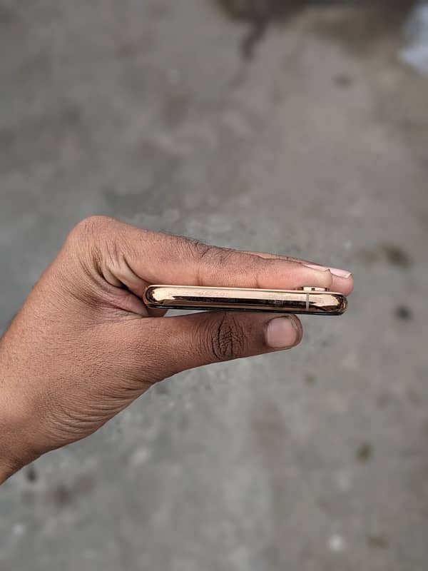 iPhone XS 256 GB non pta factory unlock 4