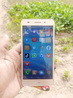 huawei y6|| 2/16 official PTA prove volume k batan nai han body waly