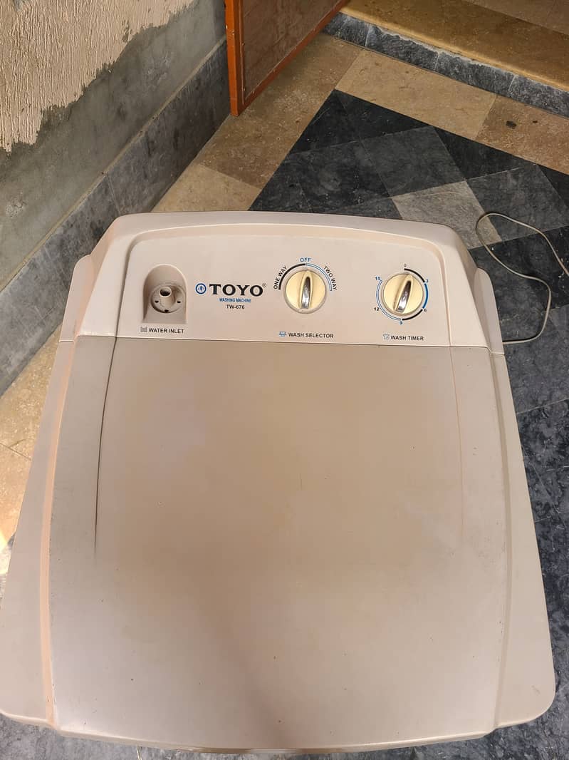 Toyo Washing Machine 1