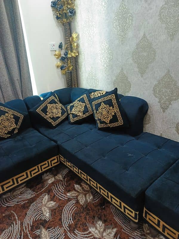 7 SEATER L SHAPE SOFA IN BEST CONDITION 1