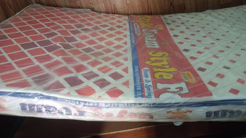 Medicated single bed mattress for sale 0