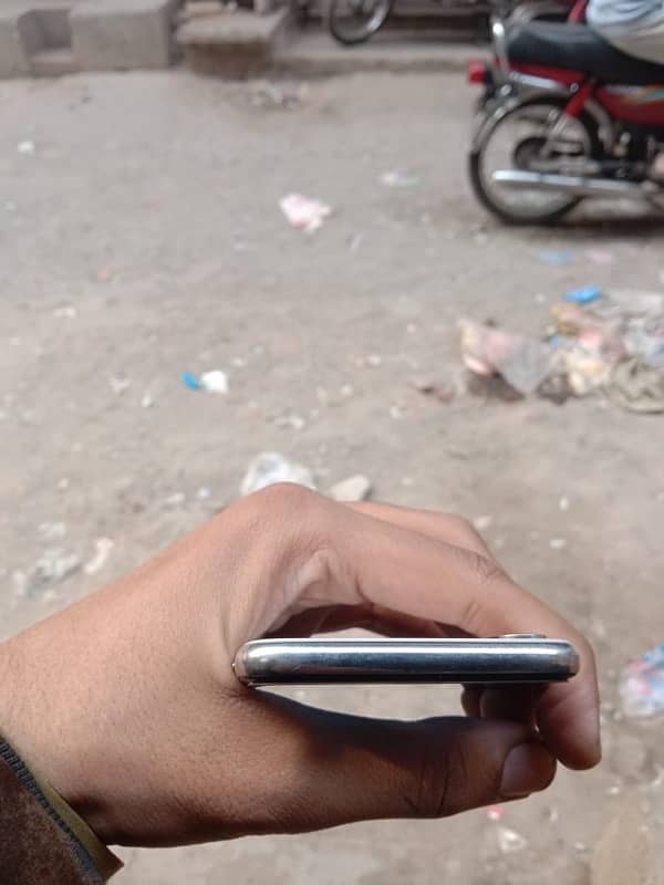 iPhone X non pta 4