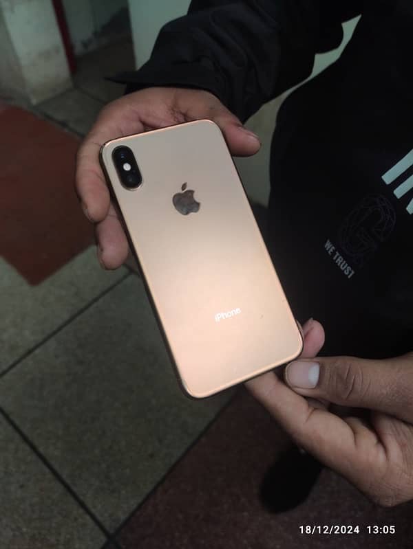 iPhone xs 256gb pta 0