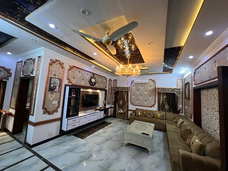 1 Kanal Luxury House Non Furnished Available For Sale in Bahria town Lahore 8