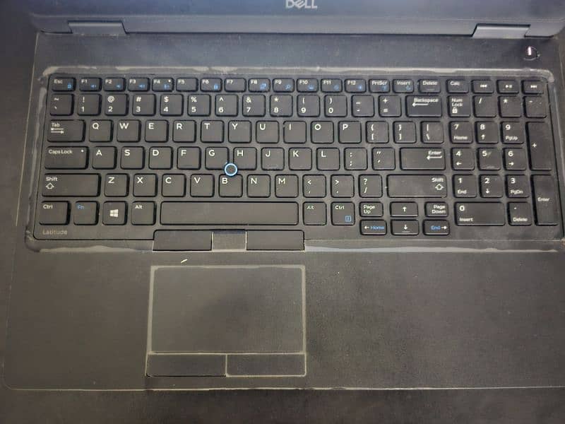 Dell Latitude 5580 0