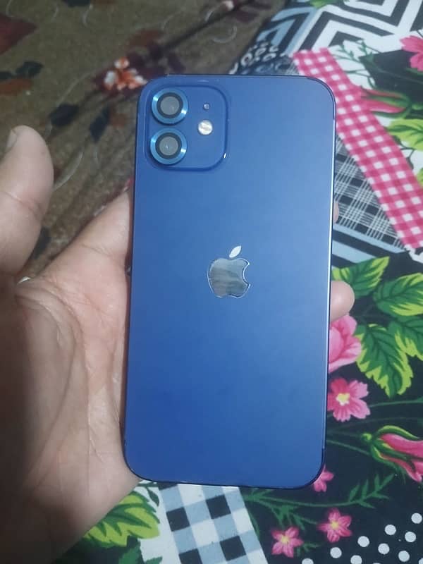 Iphone 12 64gb in good condition 0