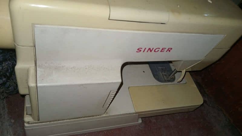 Singer sewing machine plastic body madein barazil motor kharab hai 1