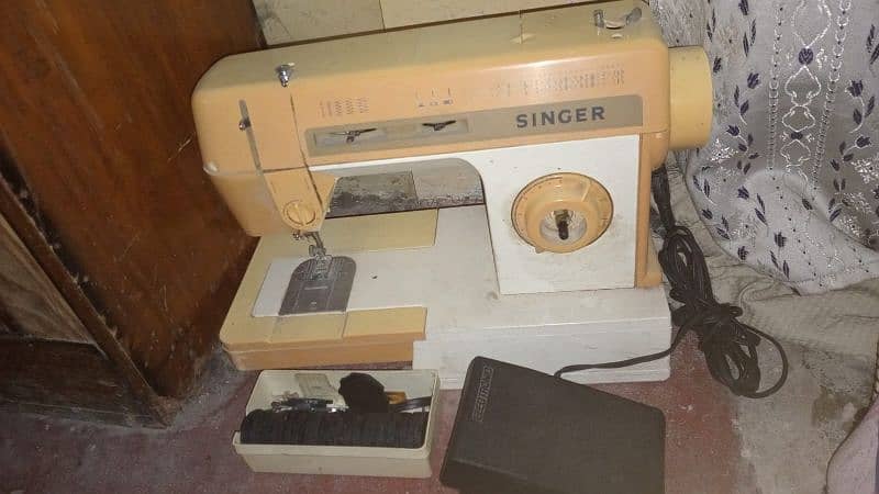 Singer sewing machine plastic body madein barazil motor kharab hai 3