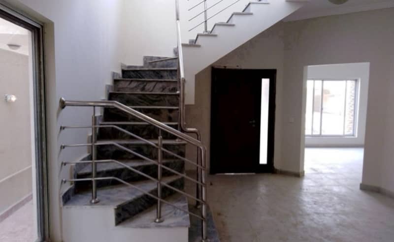 Ideal House Is Available For sale In Karachi 1