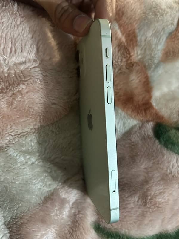 iPhone 12 (64) gb Non pta 4