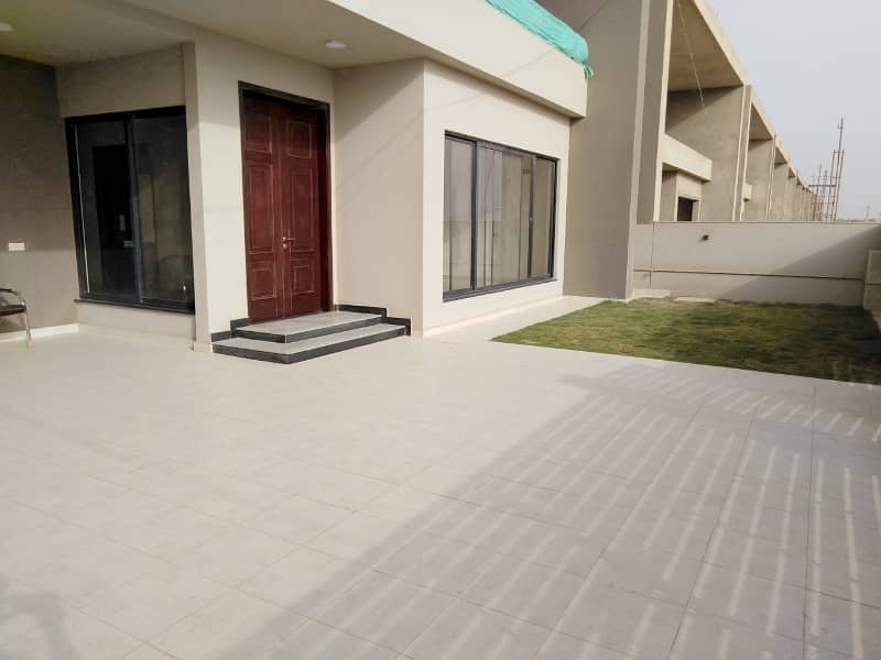 Get Your Hands On House In Karachi Best Area 7