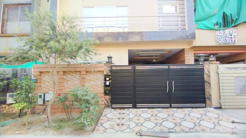 5 Marla Slightly Used Home for Sale in Dream Gardens  E Block, Defence Road Lahore. 5