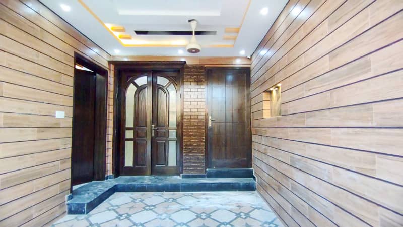 5 Marla Slightly Used Home for Sale in Dream Gardens  E Block, Defence Road Lahore. 8