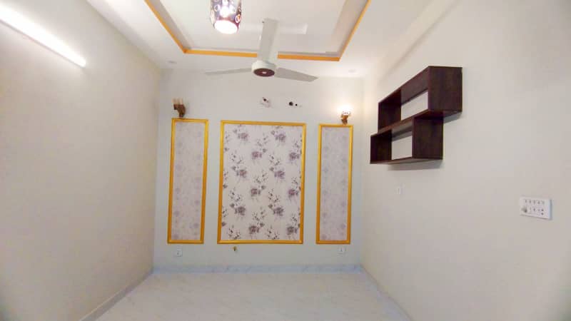 5 Marla Slightly Used Home for Sale in Dream Gardens  E Block, Defence Road Lahore. 22