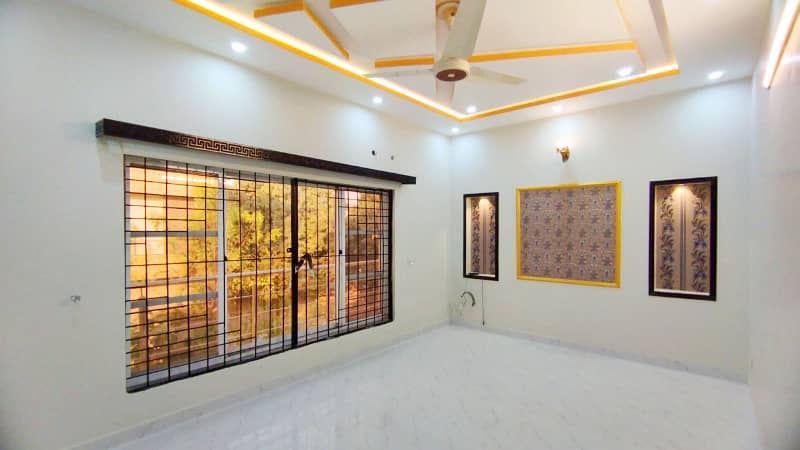 5 Marla Slightly Used Home for Sale in Dream Gardens  E Block, Defence Road Lahore. 26