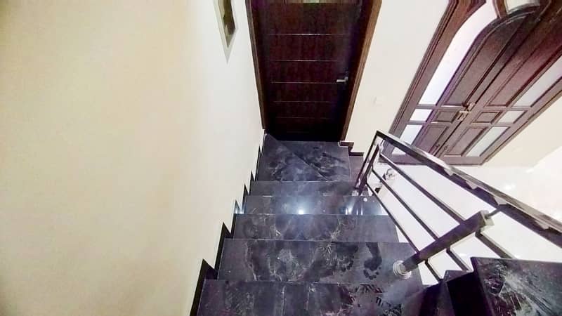 5 Marla Slightly Used Home for Sale in Dream Gardens  E Block, Defence Road Lahore. 40