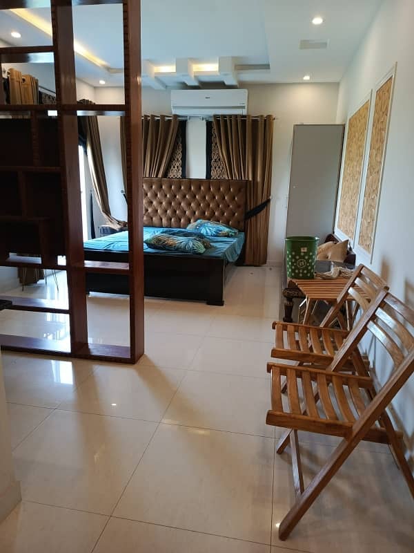 FULLY FURNISHED APARTMENT AVAILABLE FOR RENT. 1