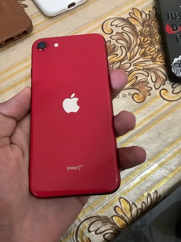 iPhone SE 2020 PTA + Charger free 2