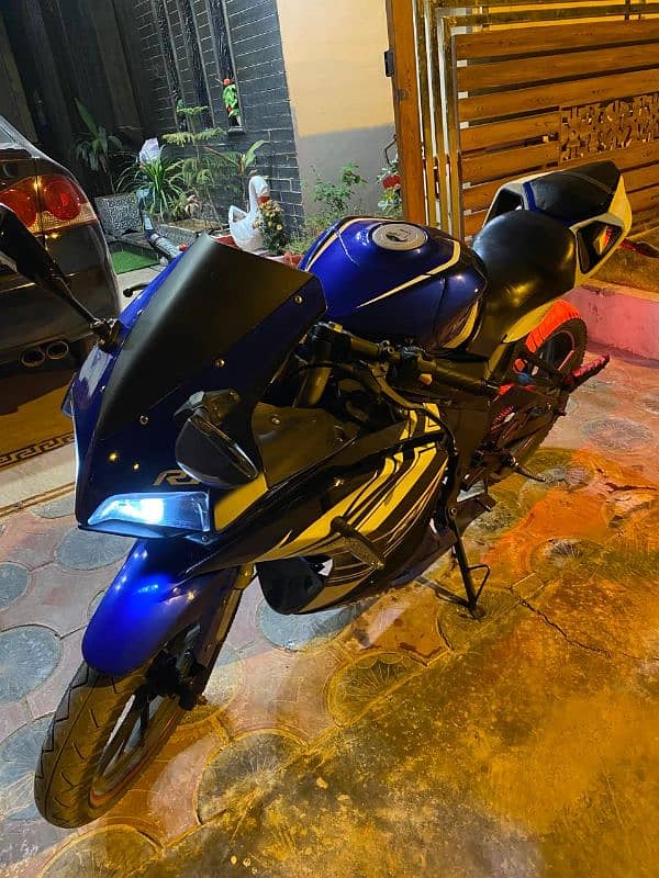 Yamaha R1 (Replica) 2