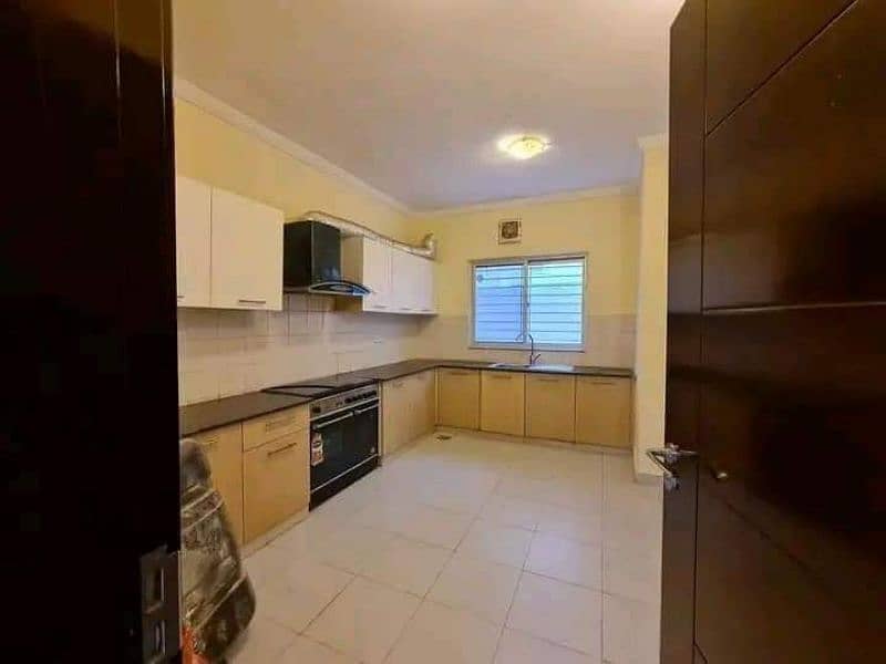 P27 villa for rent 3