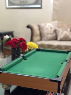 Home Used Snooker ( 2 Months) 10/10 condition With 2 Cues 1 Chalk 1