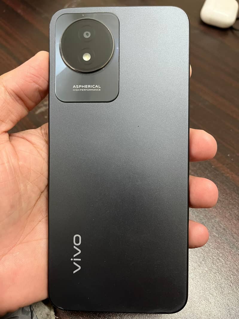 Vivo y02T with box 0