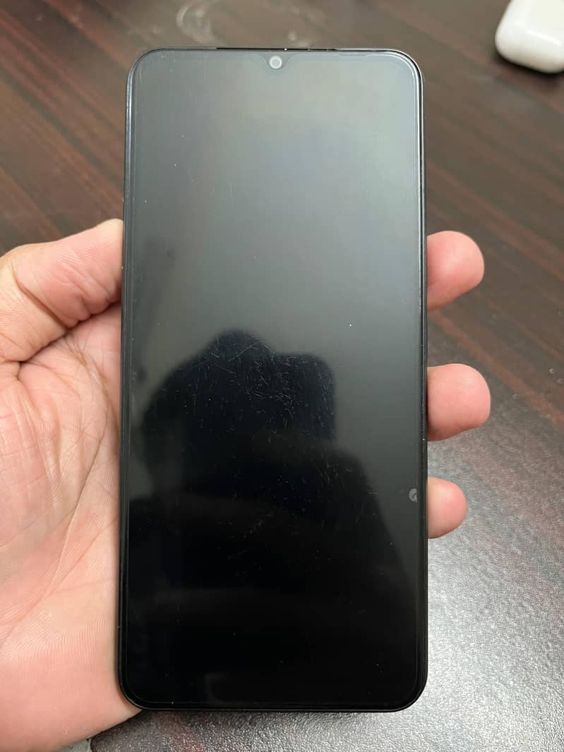 Vivo y02T with box 1