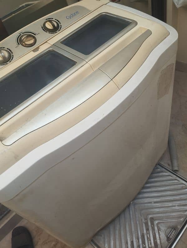 Kenwood/cyclone/washing/drying/washer/dryer 1