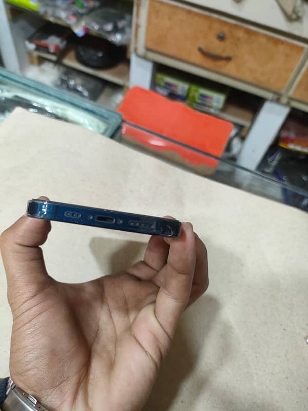 Iphone 13 Blue Colour 9