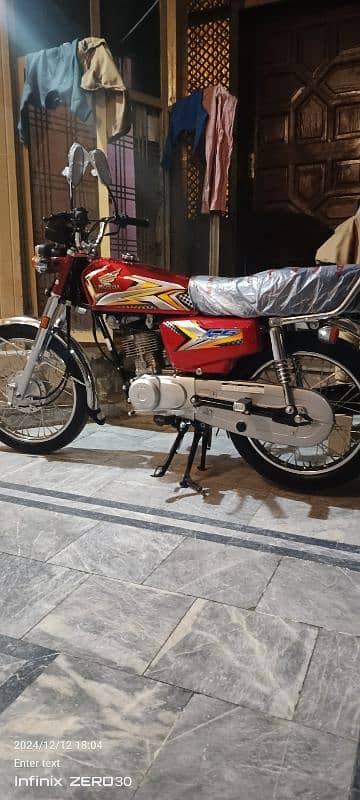 Honda CG 125 2025 5