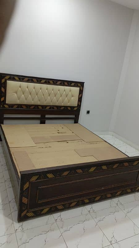 Used bed in good condition 4