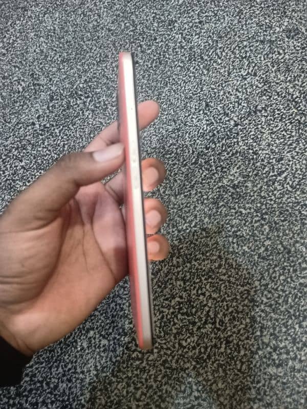 Oppo F17 8/128 9/10 condition 1