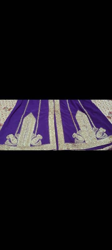 Antique style mughalae Maxi 7