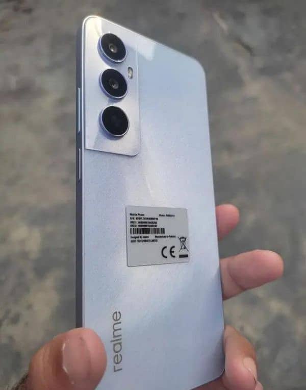 Realme C65 2