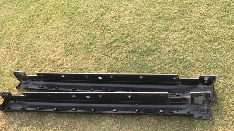 hyundai tucson 2020 -2024 oem side panel 1